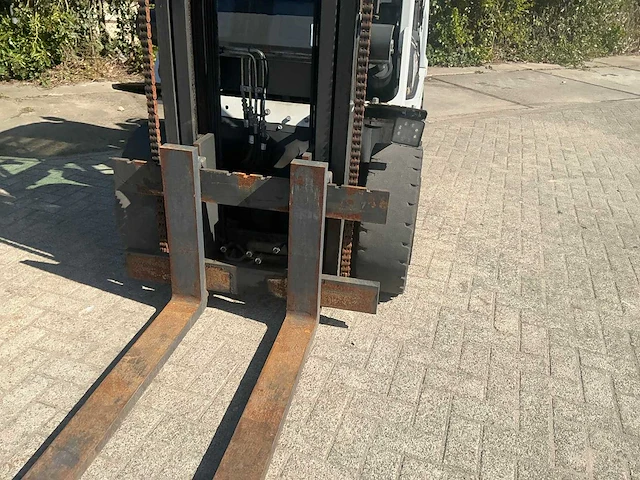 2015 nissan/ unicarriers ug1d2a32lq vorkheftruck - afbeelding 19 van  20