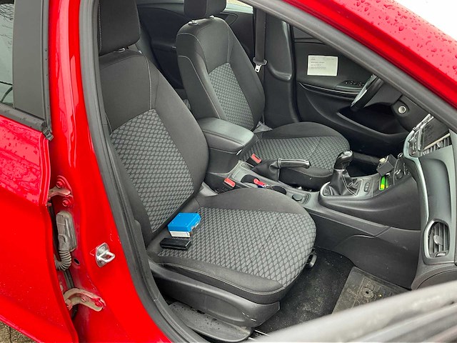 2015 opel astra 1.6 cdti business+ personenauto - afbeelding 4 van  17