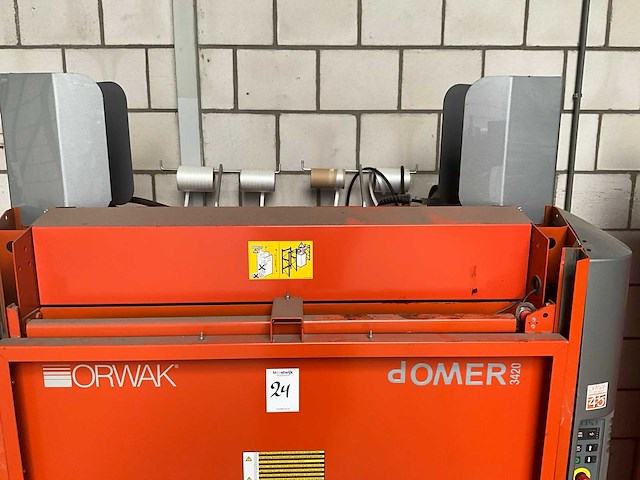 2015 orwak compactor 3420 verticale balenpers / afvalpers - afbeelding 2 van  11