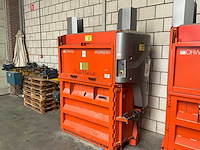 2015 orwak compactor 3420 verticale balenpers / afvalpers - afbeelding 1 van  11
