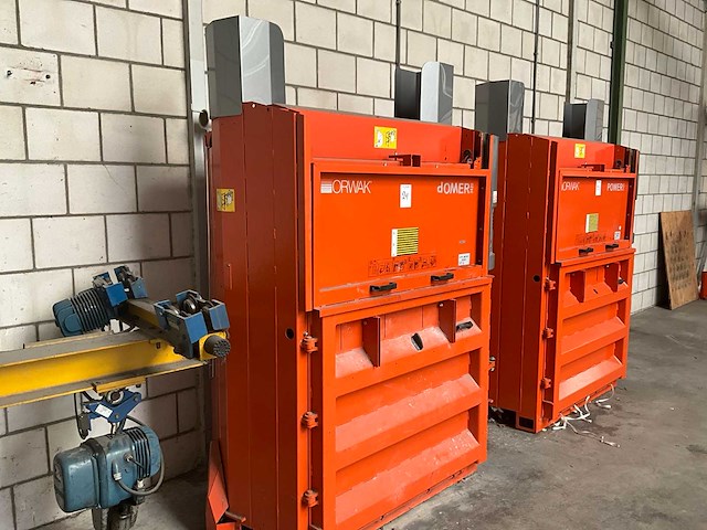 2015 orwak compactor 3420 verticale balenpers / afvalpers - afbeelding 4 van  10