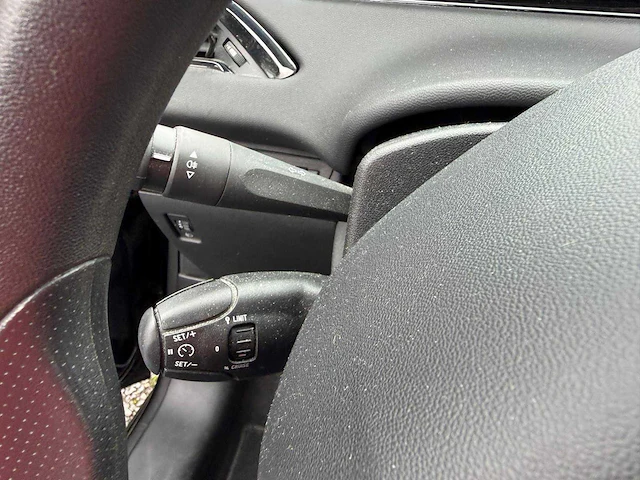 2015 peugeot 208 1.0 access personenauto - afbeelding 6 van  14