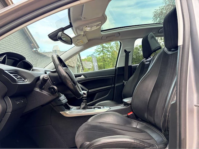 2015 peugeot 308 sw 1.2 e-thp première personenauto - afbeelding 17 van  19