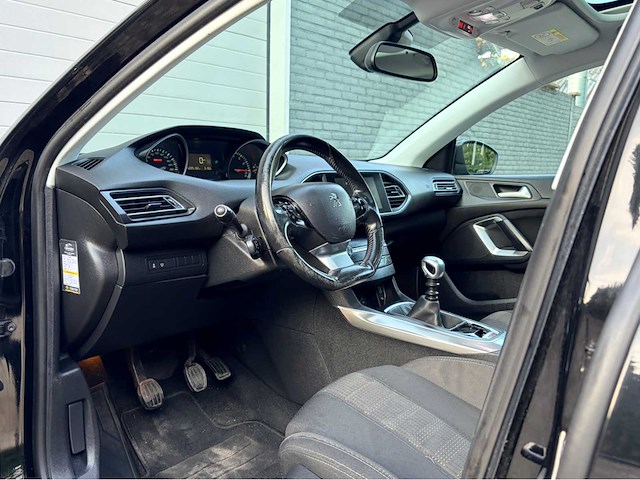 2015 peugeot 308 sw 1.2 pano - personenauto - afbeelding 11 van  11