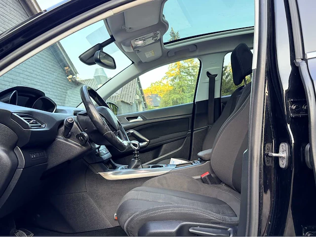 2015 peugeot 308 sw 1.2 pano - personenauto - afbeelding 16 van  17