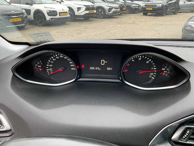 2015 peugeot 308 sw 1.6 bluehdi blue lease execitive pack personenauto - afbeelding 8 van  13
