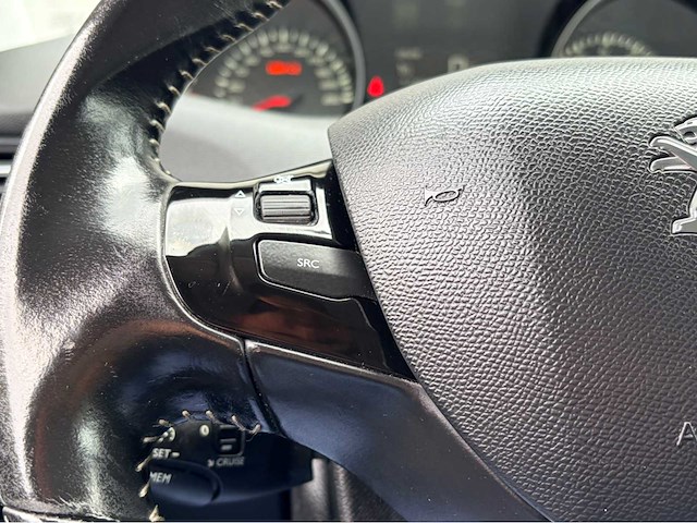 2015 peugeot 308 sw airco - navi 1.2 blue lease personenauto - afbeelding 13 van  15