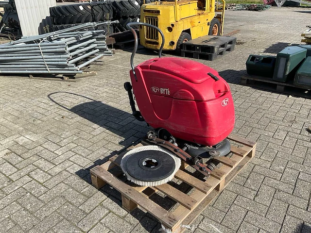 2015 rcm byte 461 schrobdweil machine - afbeelding 4 van  10