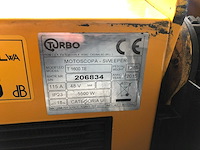 2015 rcm turbo t1600 te zelfrijdende veegmachine - afbeelding 3 van  4