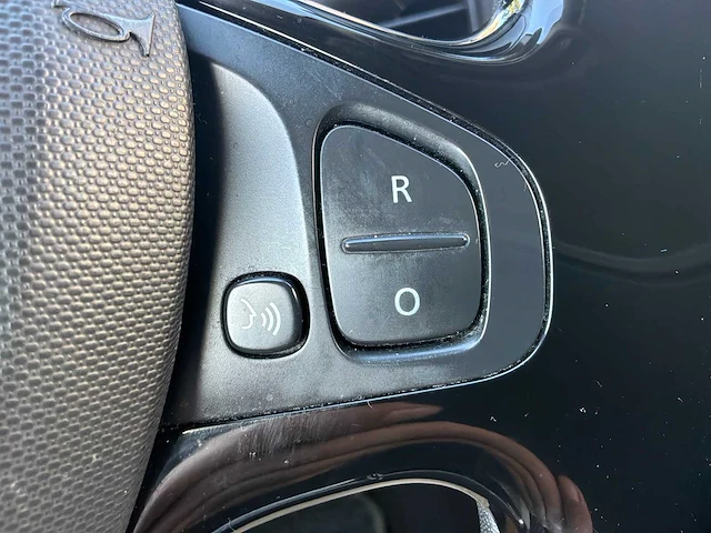 2015 renault captur 0.9 tce dynamique personenauto - afbeelding 18 van  35