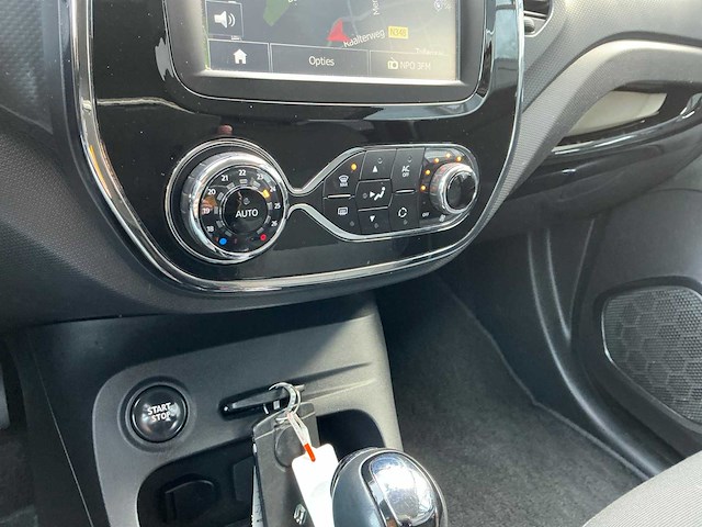 2015 renault captur 1.2tce dynamique - afbeelding 18 van  33