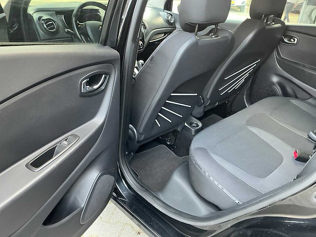 2015 renault captur 1.2tce dynamique - afbeelding 24 van  33