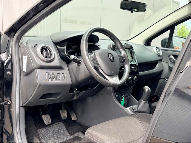 2015 renault clio estate 0.9 tce night&day personenauto - afbeelding 16 van  18