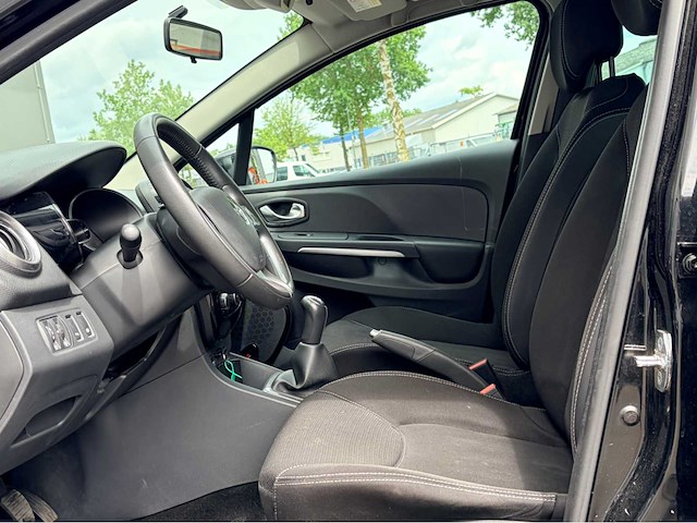2015 renault clio estate 0.9 tce night&day personenauto - afbeelding 17 van  18