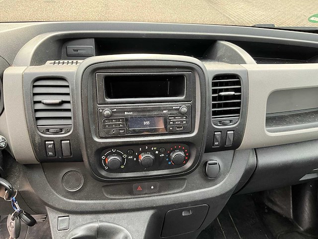 2015 renault trafic 1.6 dci t29 bedrijfswagen vr-111-k - afbeelding 15 van  36