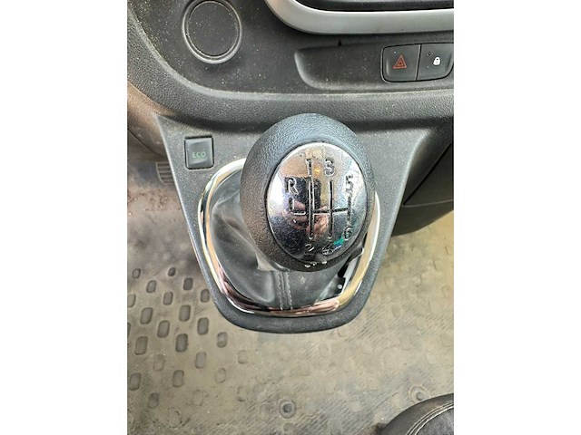 2015 renault trafic 1.6 dcit29l2h1dccoen bedrijfswagen - afbeelding 5 van  17