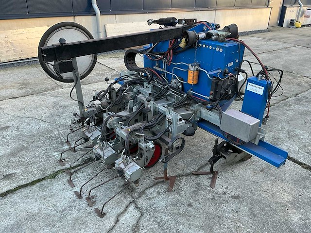2015 robovator mek 6row 5 rijig in-row camera schoffel - afbeelding 1 van  30