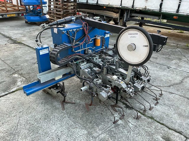 2015 robovator mek 6row 5 rijig in-row camera schoffel - afbeelding 7 van  32