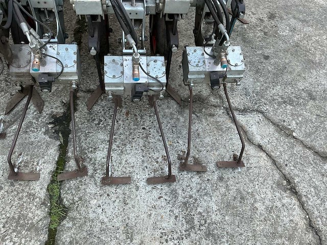 2015 robovator mek 6row 5 rijig in-row camera schoffel - afbeelding 9 van  32