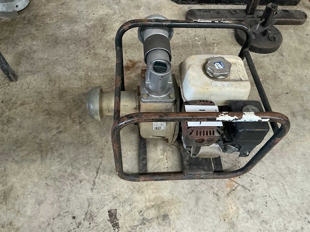 2015 sdmo tr3.60h waterpomp, benzinemotor aangedreven - afbeelding 2 van  9