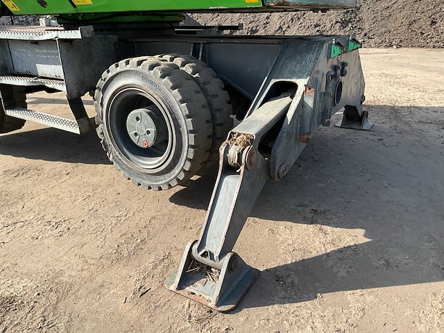 2015 sennebogen 818 op- en overslagkraan - afbeelding 25 van  28