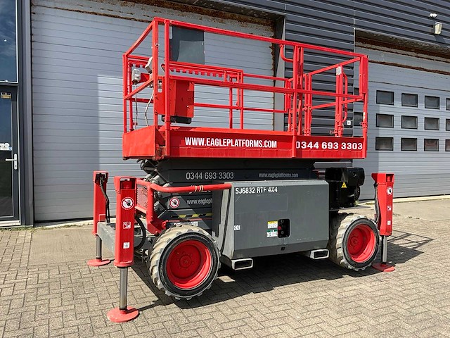2015 skyjack sj6832rte hoogwerker - afbeelding 1 van  16