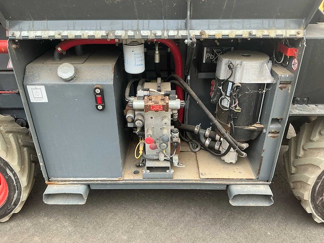 2015 skyjack sj6832rte schaar hoogwerker ruw terrein - afbeelding 8 van  33