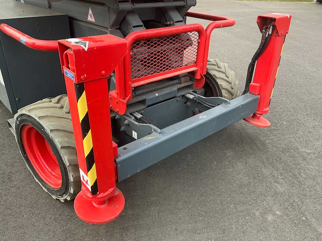 2015 skyjack sj6832rte schaar hoogwerker ruw terrein - afbeelding 16 van  33