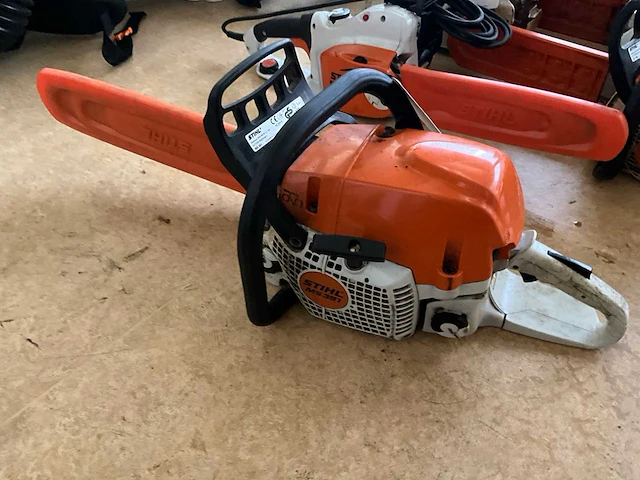 2015 stihl ms 391 kettingzaag - afbeelding 1 van  8