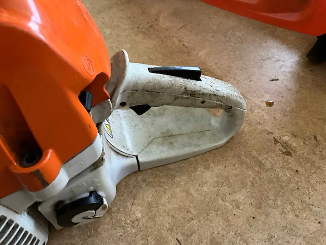 2015 stihl ms 391 kettingzaag - afbeelding 4 van  8