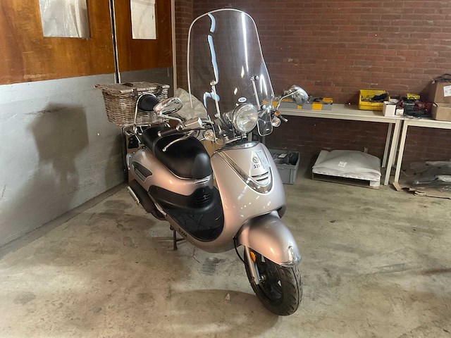 2015 sym snorscooter allo scooter - afbeelding 1 van  9