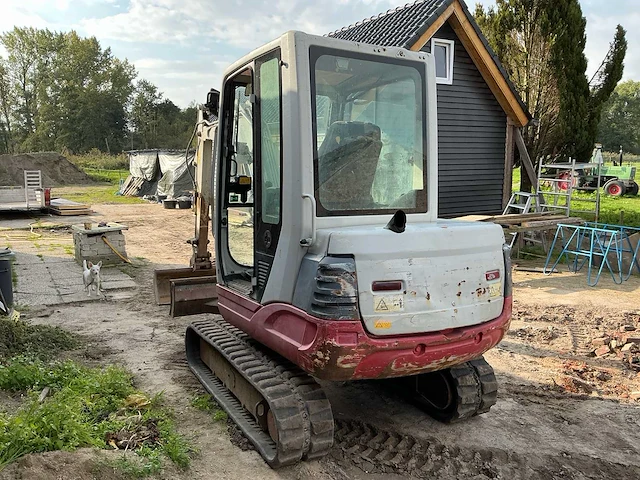 2015 takeuchi tb235 minigraafmachine - afbeelding 13 van  47