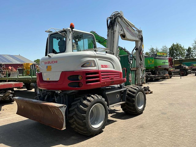 2015 takeuchi tb295w banden graafmachine - afbeelding 19 van  23