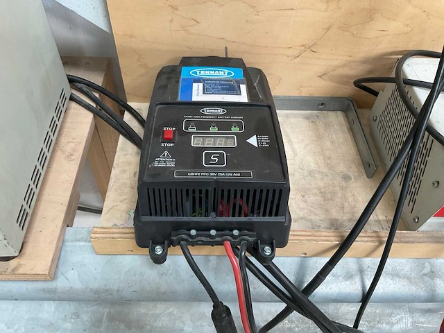 2015 tennant 6580 ec h2o nanoclean vloerreiniger - afbeelding 3 van  7