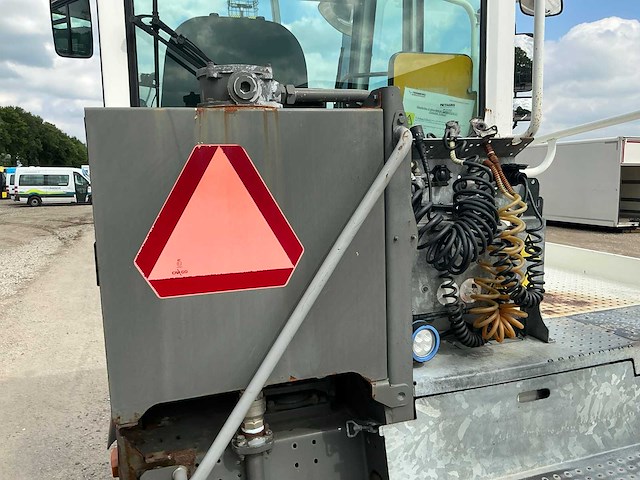 2015 terberg yt202-eu elektrische terminal trekker - afbeelding 5 van  26