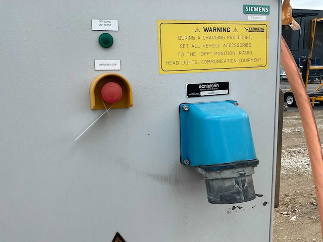 2015 terberg yt202-eu elektrische terminal trekker - afbeelding 11 van  20
