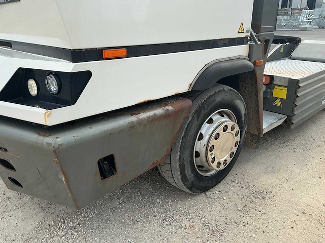 2015 terberg yt202-eu elektrische terminal trekker - afbeelding 16 van  20