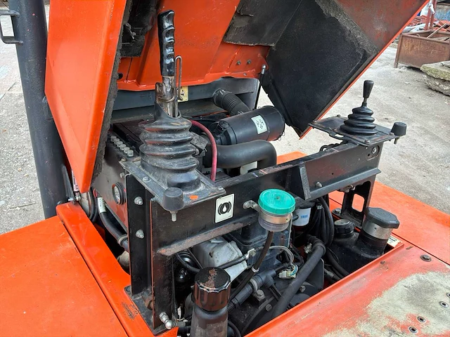 2015 thwaites mach 477 4x4 wieldumper met hydraulisch draaibare kiepbak - afbeelding 14 van  23