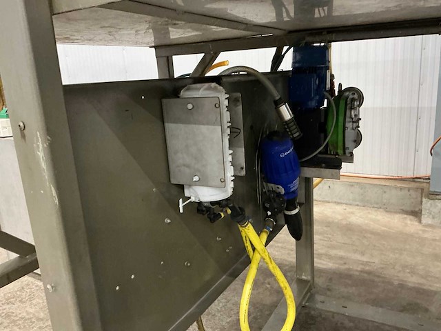 2015 total systems sm120100 schuimmachine - afbeelding 2 van  16