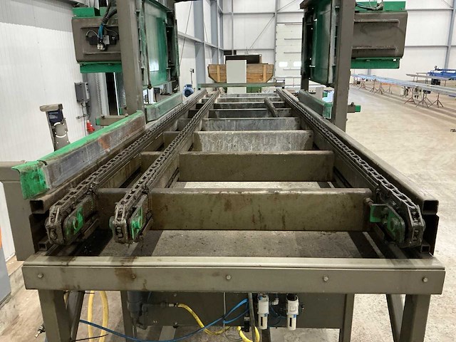 2015 total systems sm120100 schuimmachine - afbeelding 12 van  16