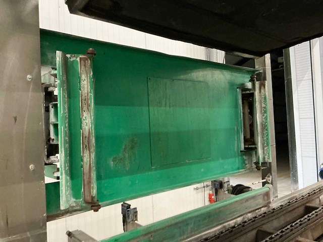 2015 total systems sm120100 schuimmachine - afbeelding 13 van  16