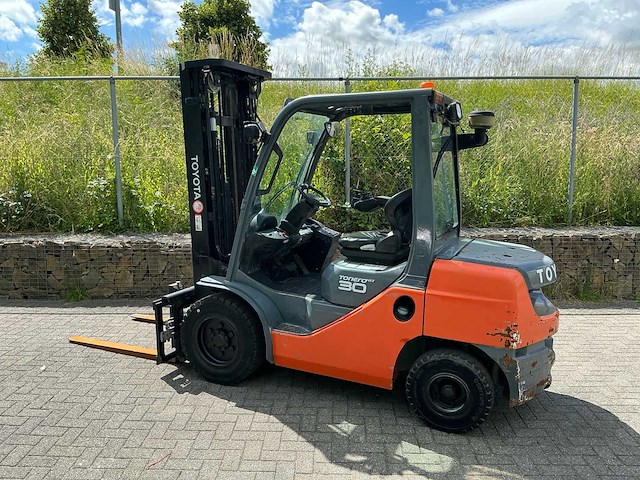 2015 toyota 06-8fd30f vorkheftruck - afbeelding 19 van  24