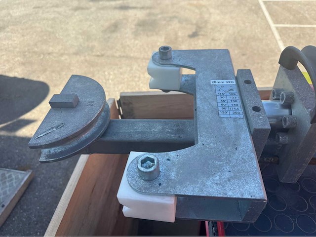 2015 transfluid mb642 hydraulische buigmachine met ontbraamfunctie - afbeelding 2 van  14