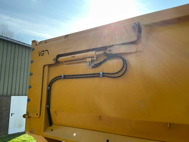 2015 vgm lk-18 landbouwkipwagen - afbeelding 4 van  19
