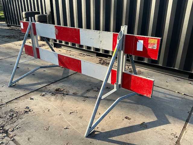 2015 visser en visser wegafzetting - afbeelding 3 van  5