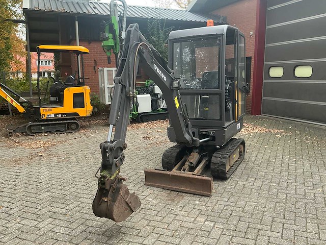 2015 volvo ec-18d minigraafmachine - afbeelding 2 van  26