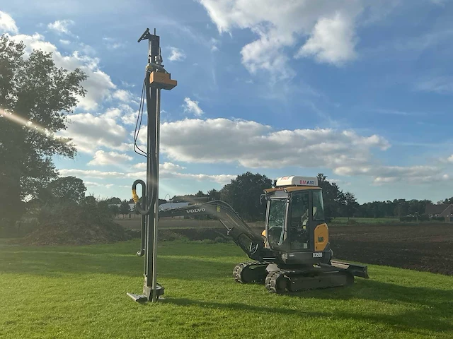 2015 volvo ecr50d rupsgraafmachine met hommelink boormast 4m - afbeelding 54 van  56