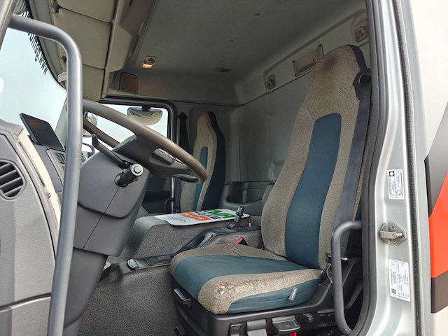 2015 volvo fe 250 vrachtwagen met vloerisolatiepomp - afbeelding 19 van  50