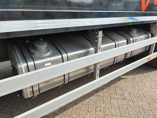 2015 volvo fe 250 vrachtwagen met vloerisolatiepomp - afbeelding 30 van  50