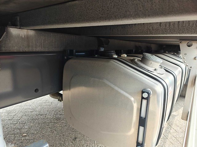 2015 volvo fe 250 vrachtwagen met vloerisolatiepomp - afbeelding 34 van  50